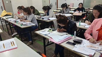 深耕专业 成都良友教育如何以信赖成就会计培训首选品牌